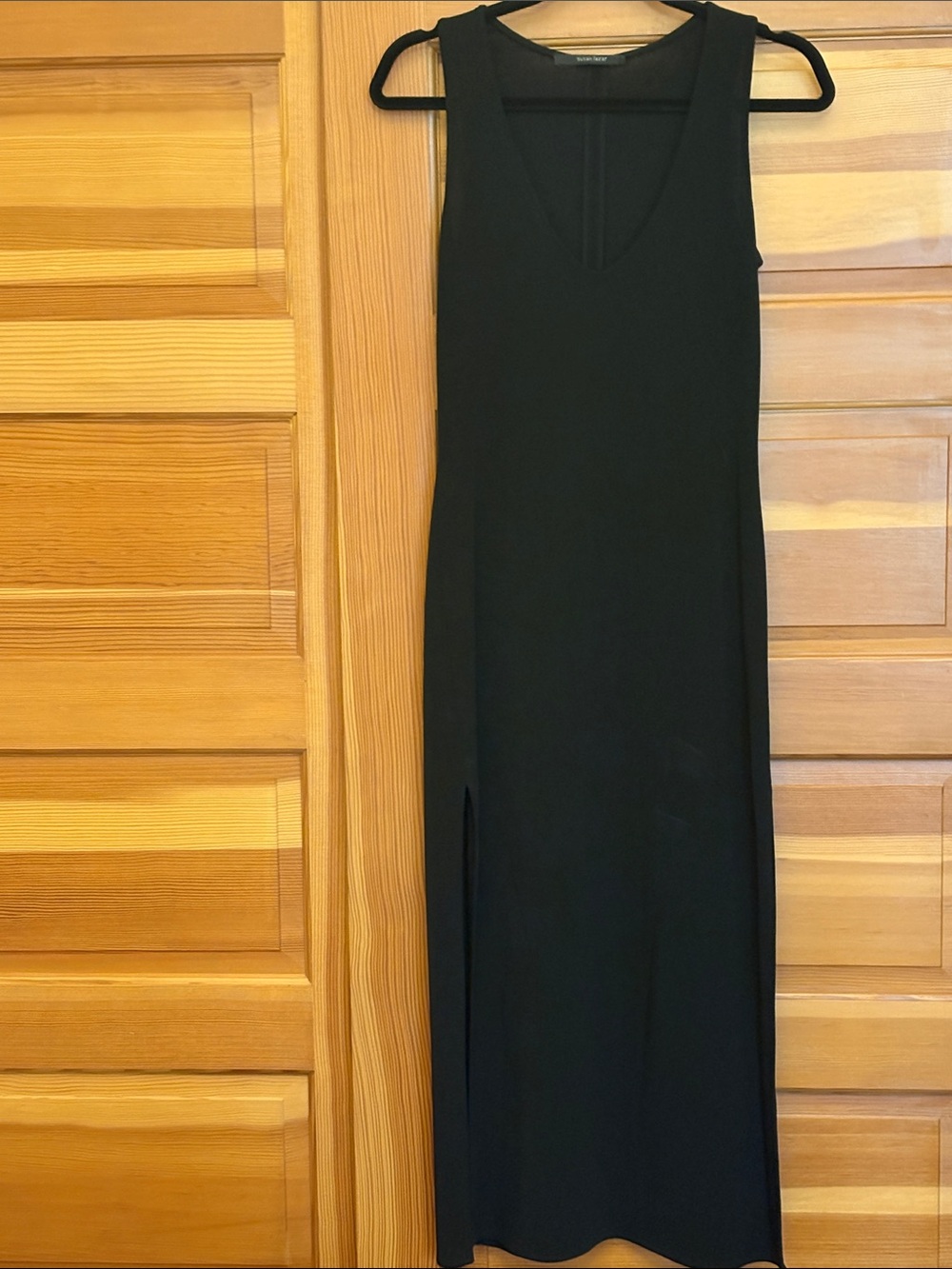 Original Susan Lazar Classic Black Sleeveless V-Neck Maxi Dress with Side Slit